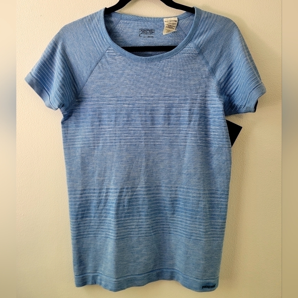 Patagonia Training sweat wicking shirt